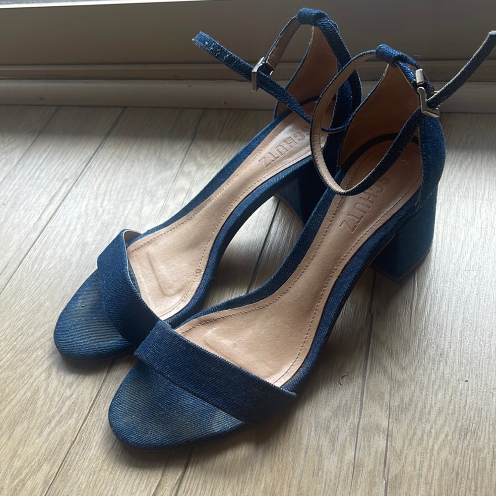 Schutz shoes very god condition